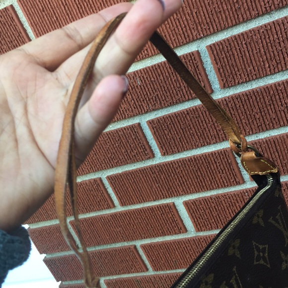 Authentic Louis Vuitton Pochette - Picture 5 of 13